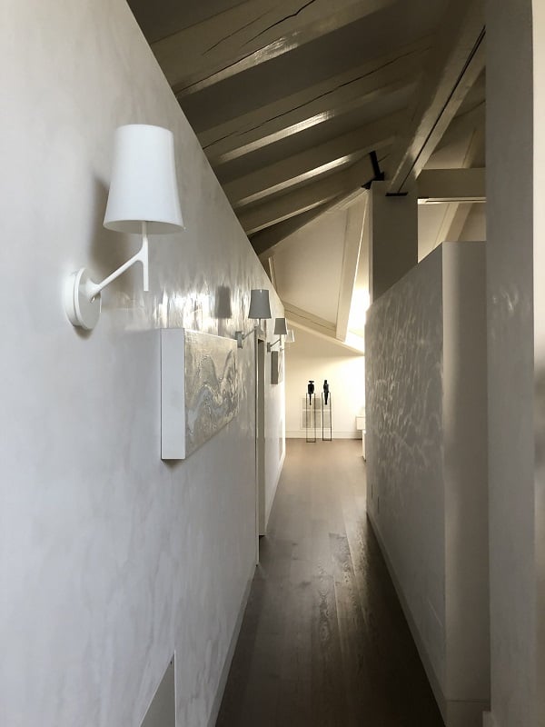 Statue moderne per interni quando il design incontra l'arte